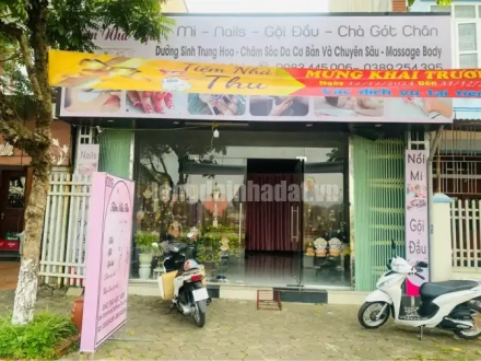 4 Gia đình cần cho thuê nhà cấp 4 số 9 Đường 30/4, Tân Phong, TP. Lai Châu