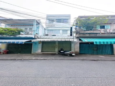 4 Bán nhà tại 574 Đoàn Văn Bơ, P 14, Q 4, TP HCM